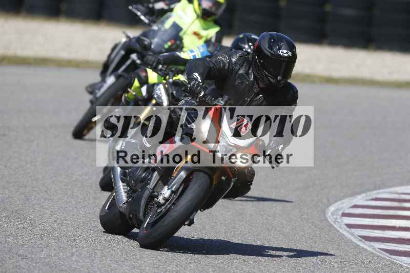 /01 02.04.2026 MAZ ADR/Gruppe gelb Gruppe gruen/76